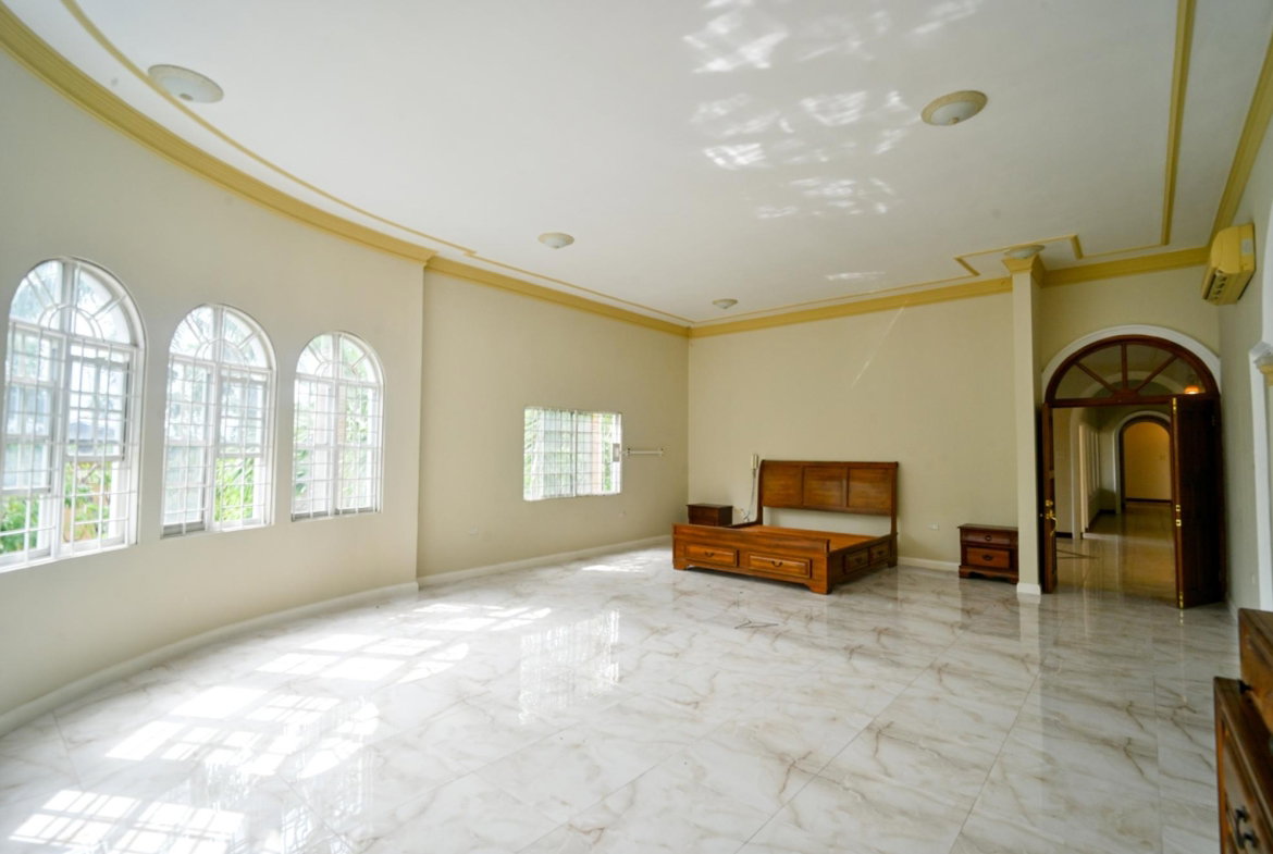 Seventeenth image of 4a Grosvenor Heights in Kingston 8, St. Andrew, Jamaica - property is For Sale