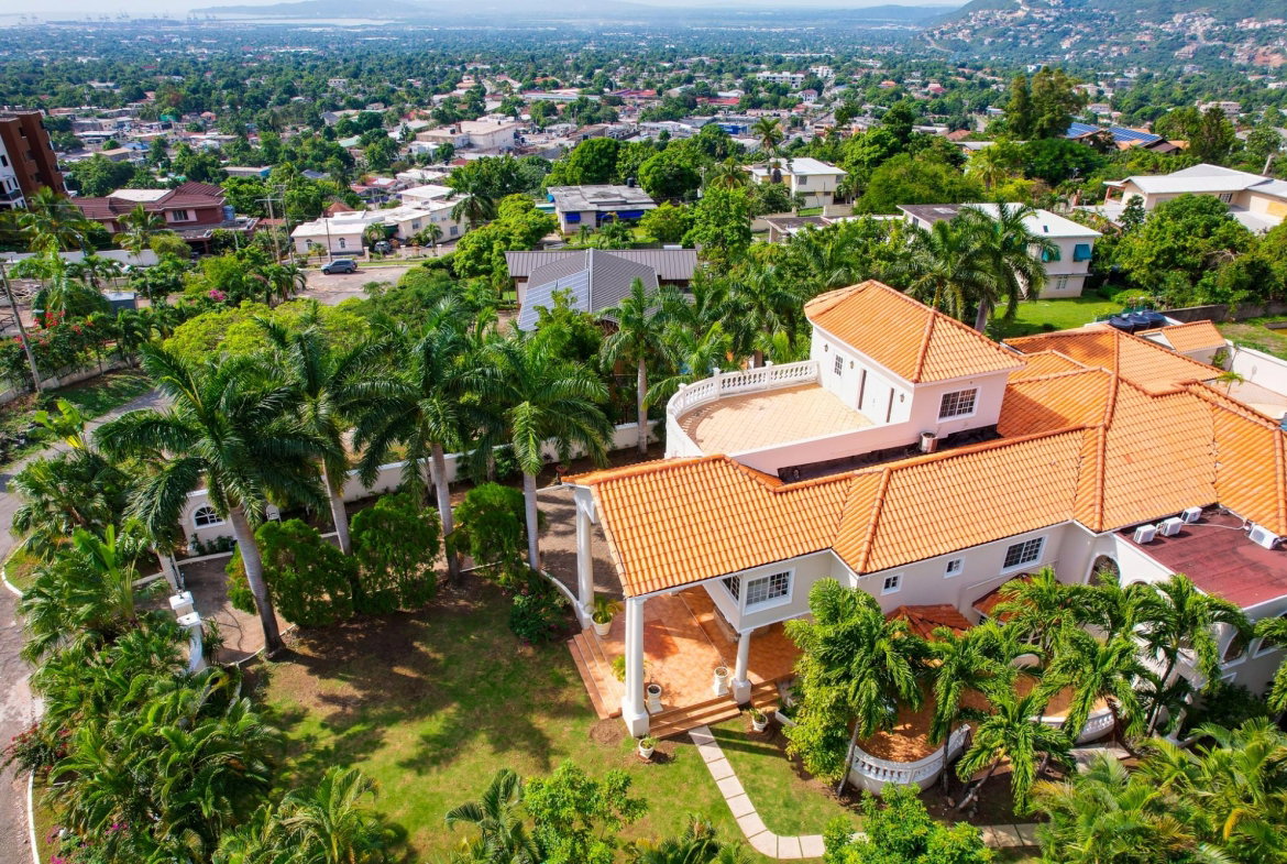 Seventh image of 4a Grosvenor Heights in Kingston 8, St. Andrew, Jamaica - property is For Sale