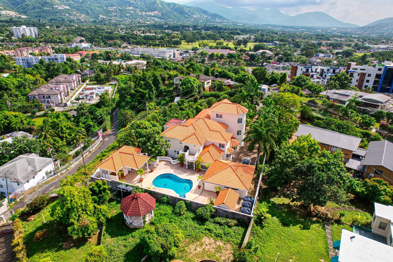 Tenth image of 4a Grosvenor Heights in Kingston 8, St. Andrew, Jamaica - property is For Sale