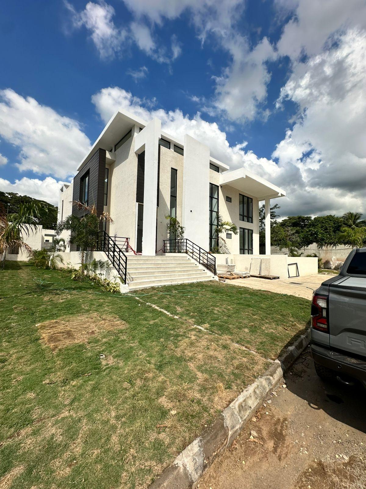 Luxury-Villas-for-Sale-in-Kingston-6-–-Hambani-Estates-Jamaica Twenty-Ninth image of 3-1-3 Bamboo Avenue, Kingston 6 in Kingston 6, St. Andrew, Jamaica - property is For Sale