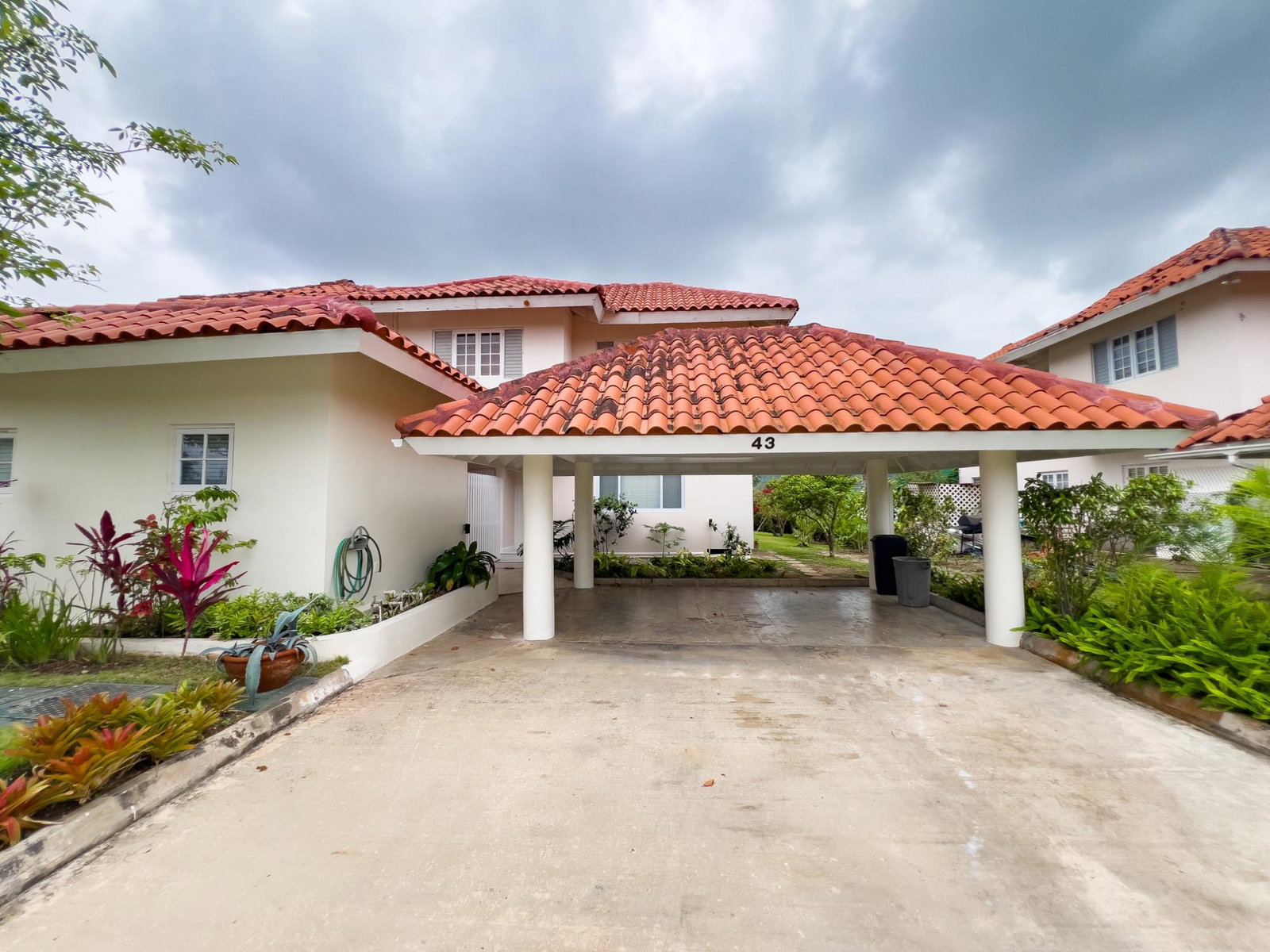 Luxury-Waterfront-Townhouse-for-Rent-in-The-Lagoons-Freeport-St.-James Second image of 43- The Lagoons in Montego Bay, St. James, Jamaica - property is For Rent