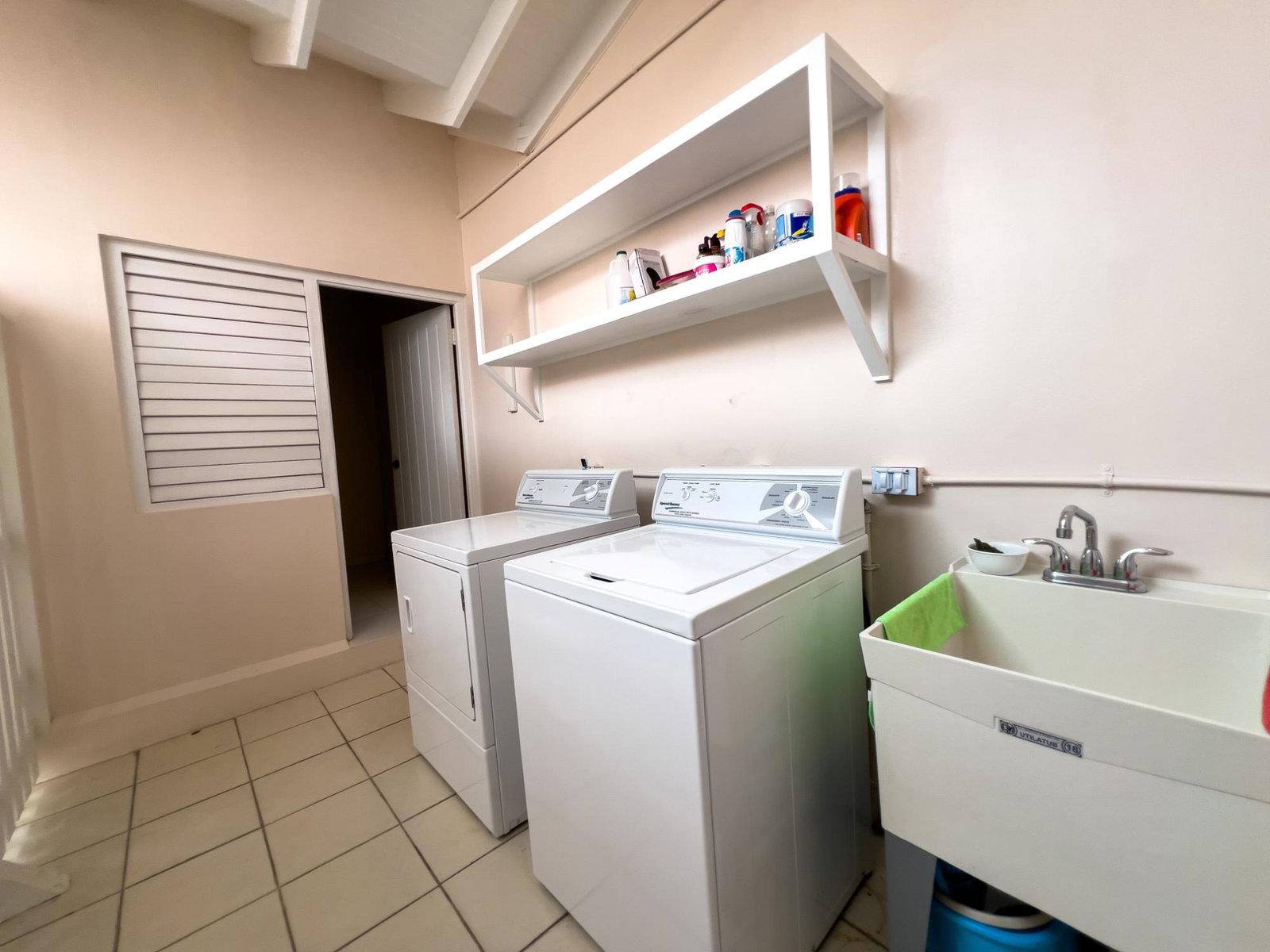 Luxury-Waterfront-Townhouse-for-Rent-in-The-Lagoons-Freeport-St.-James Twentieth image of 43- The Lagoons in Montego Bay, St. James, Jamaica - property is For Rent