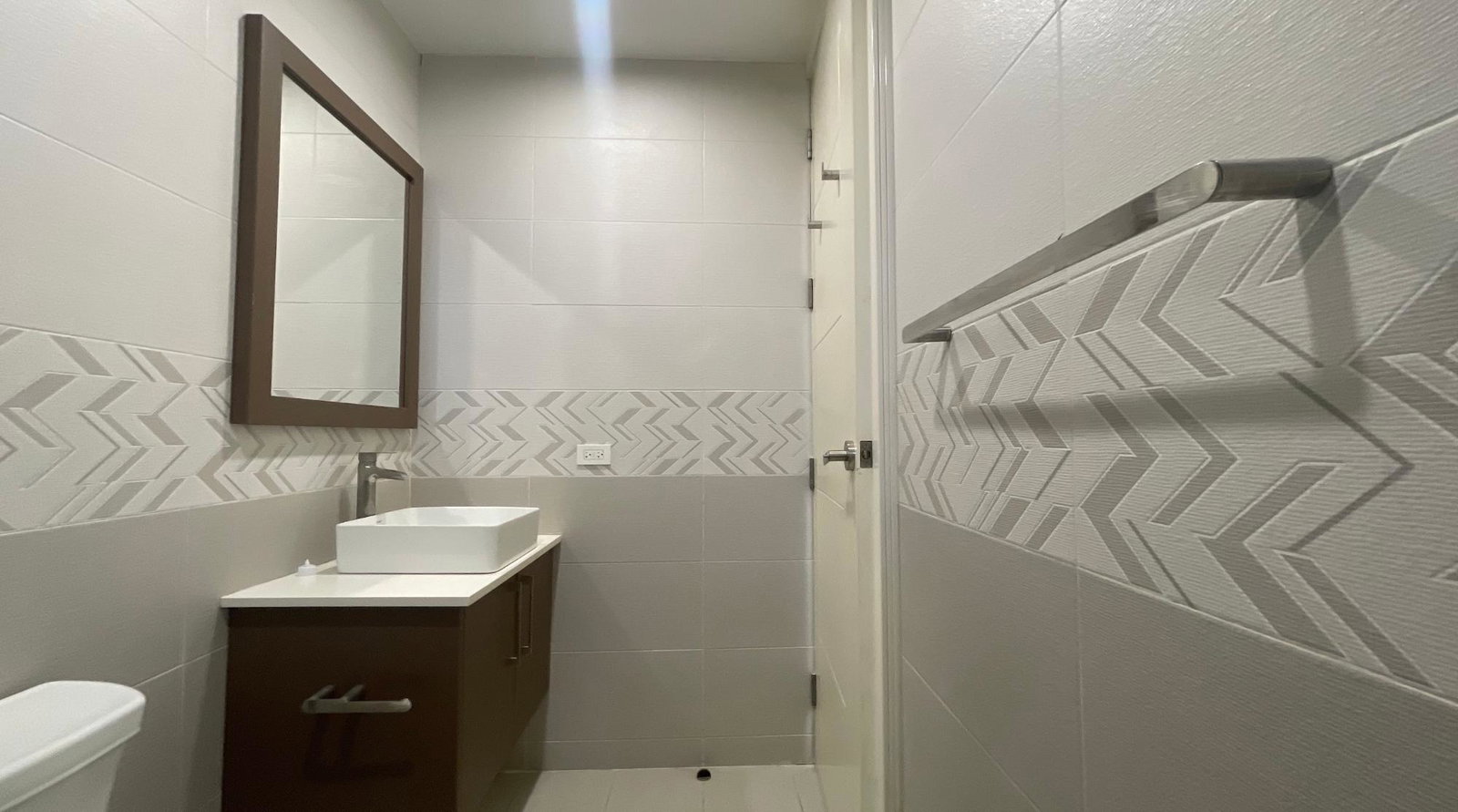 Nineteenth image of 203-11a Waterloo Road in Kingston 10, St. Andrew, Jamaica - property is For Rent