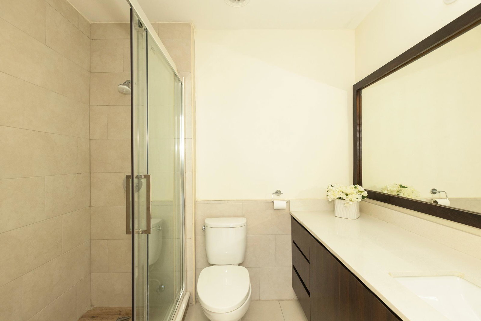 Modern-1-Bedroom-Apartment-for-Rent-in-St.-Andrew-Jamaica-–-Ocean-City-Views Fifteenth image of B810-2-4 Musgrave Avenue in Kingston 6, St. Andrew, Jamaica - property is For Rent