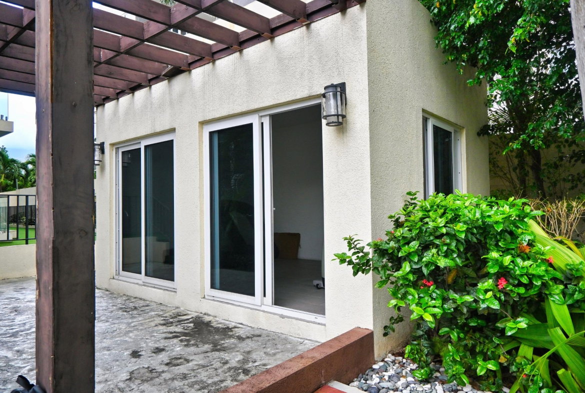 Nineteenth image of 203-48 Paddington Terrace in Kingston 6, St. Andrew, Jamaica - property is For Sale