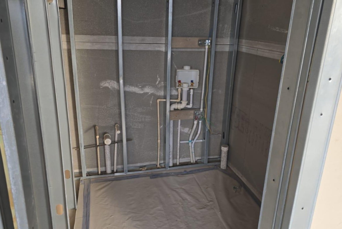 Seventeenth image of a 403-3 Central Avenue in Kingston 8, St. Andrew, Jamaica - property is For Sale