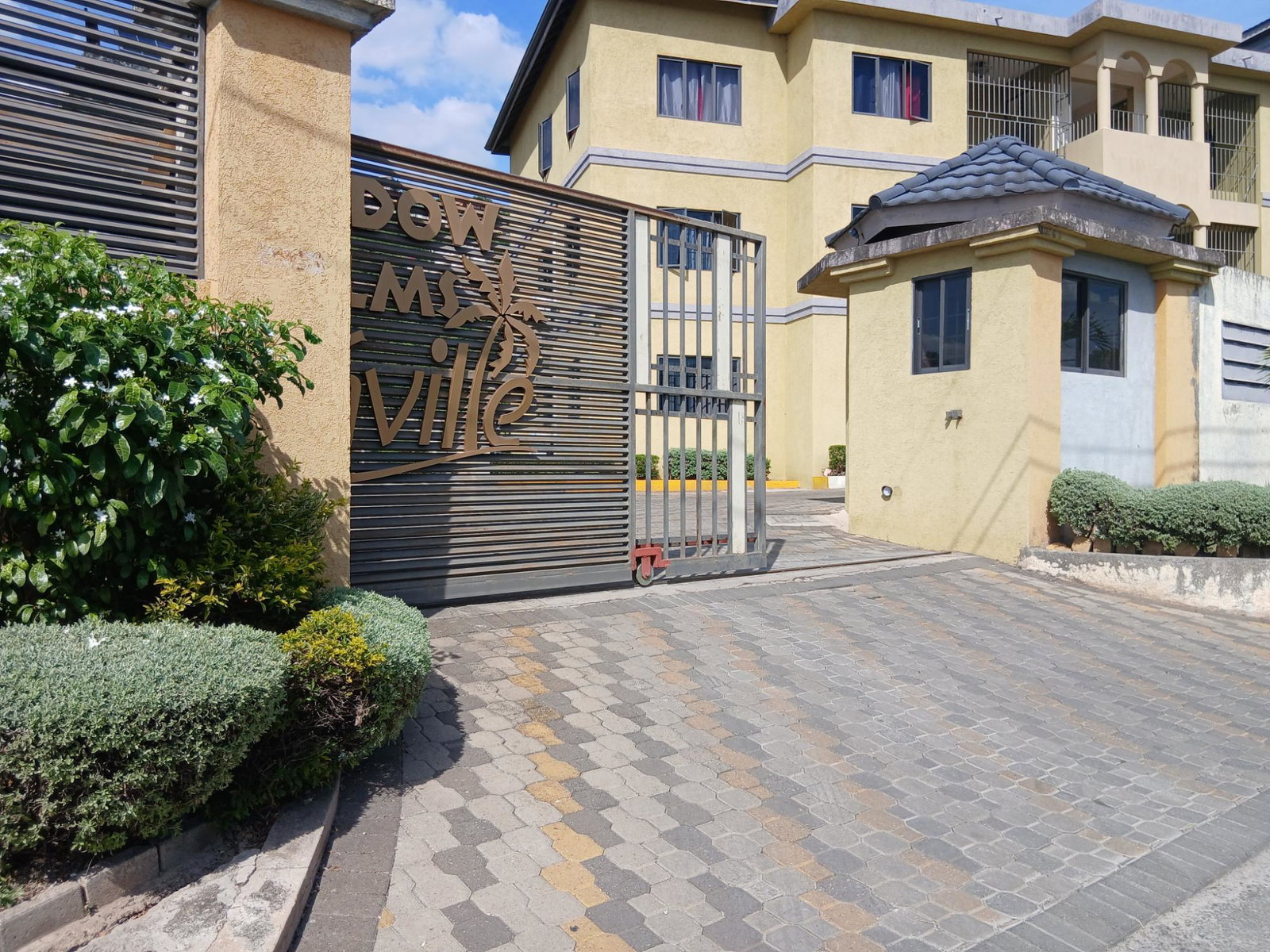 Twelfth image of 1-245 Queensbury in Kingston 19, St. Andrew, Jamaica - property is For Sale