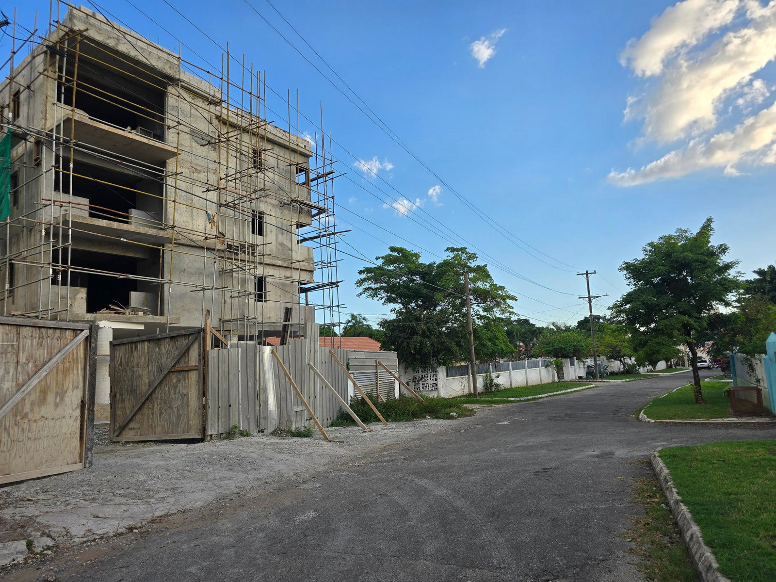 Modern-2-Bed-3-Bath-Apartment-for-Sale-—-1400-sqft-20-12-Junior-Avenue-Jamaica-St.-Andrew Sixth image of 20-12 Junior Avenue in Kingston 8, St. Andrew, Jamaica - property is For Sale