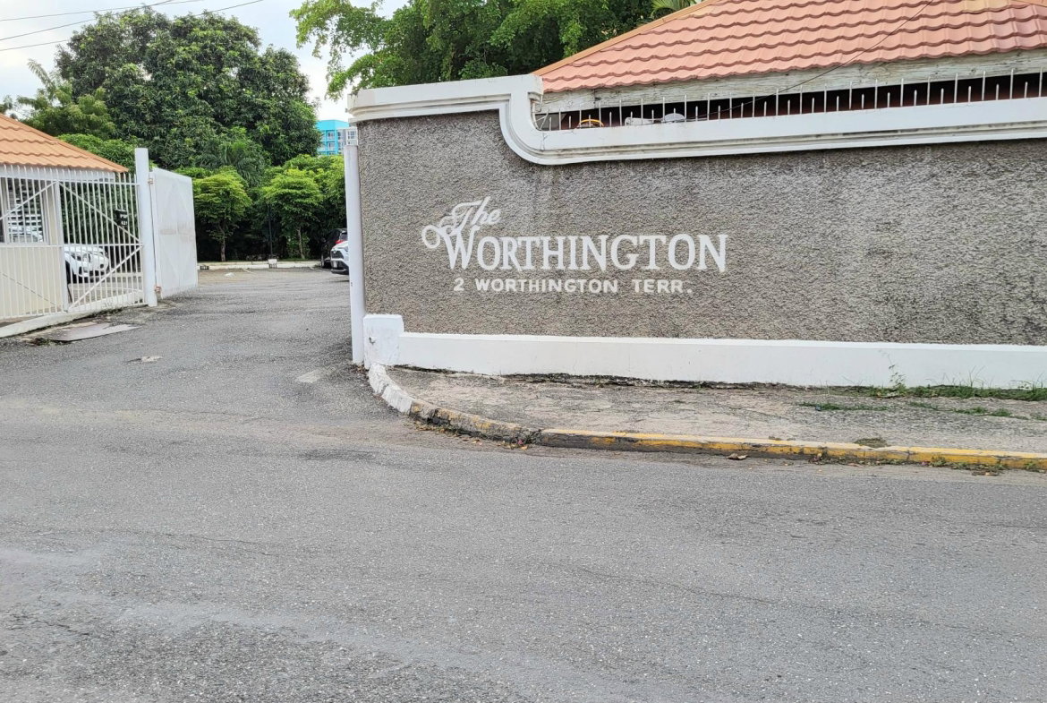Fourteenth image of 334-2 Worthington Terrace in Kingston 5, St. Andrew, Jamaica - property is For Rent