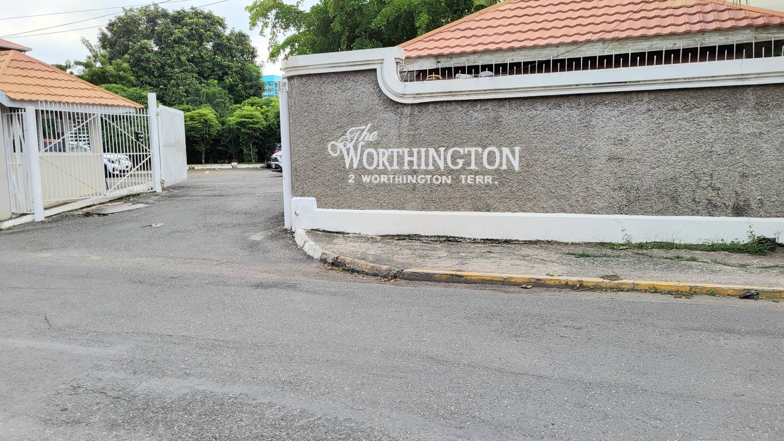 Modern-2-Bedroom-Apartment-for-Rent-in-Worthington-Terrace-St.-Andrew Fourteenth image of 334-2 Worthington Terrace in Kingston 5, St. Andrew, Jamaica - property is For Rent