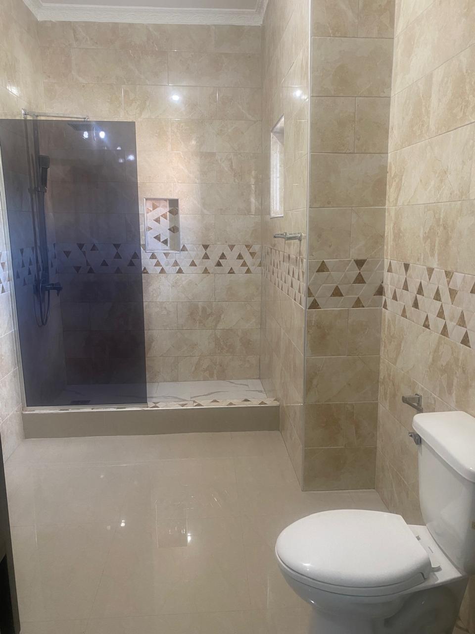 Nineteenth image of 7 19 Roehampton Drive in Kingston 19, St. Andrew, Jamaica - property is For Sale