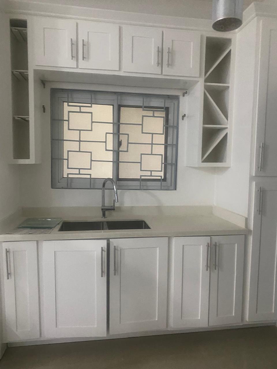 Seventh image of 7 19 Roehampton Drive in Kingston 19, St. Andrew, Jamaica - property is For Sale