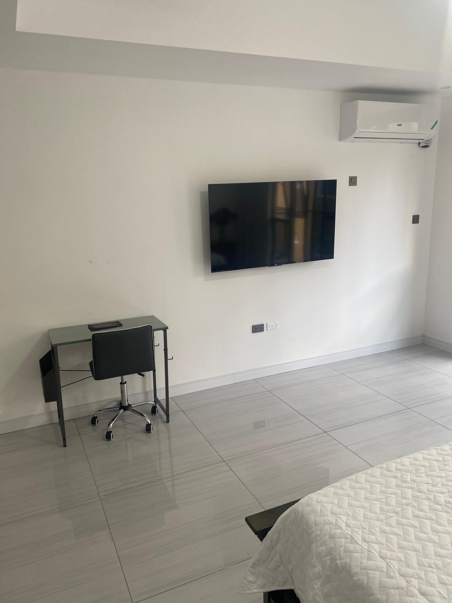 Eighth image of 301-3 Kings Drive in Kingston 6, St. Andrew, Jamaica - property is For Sale