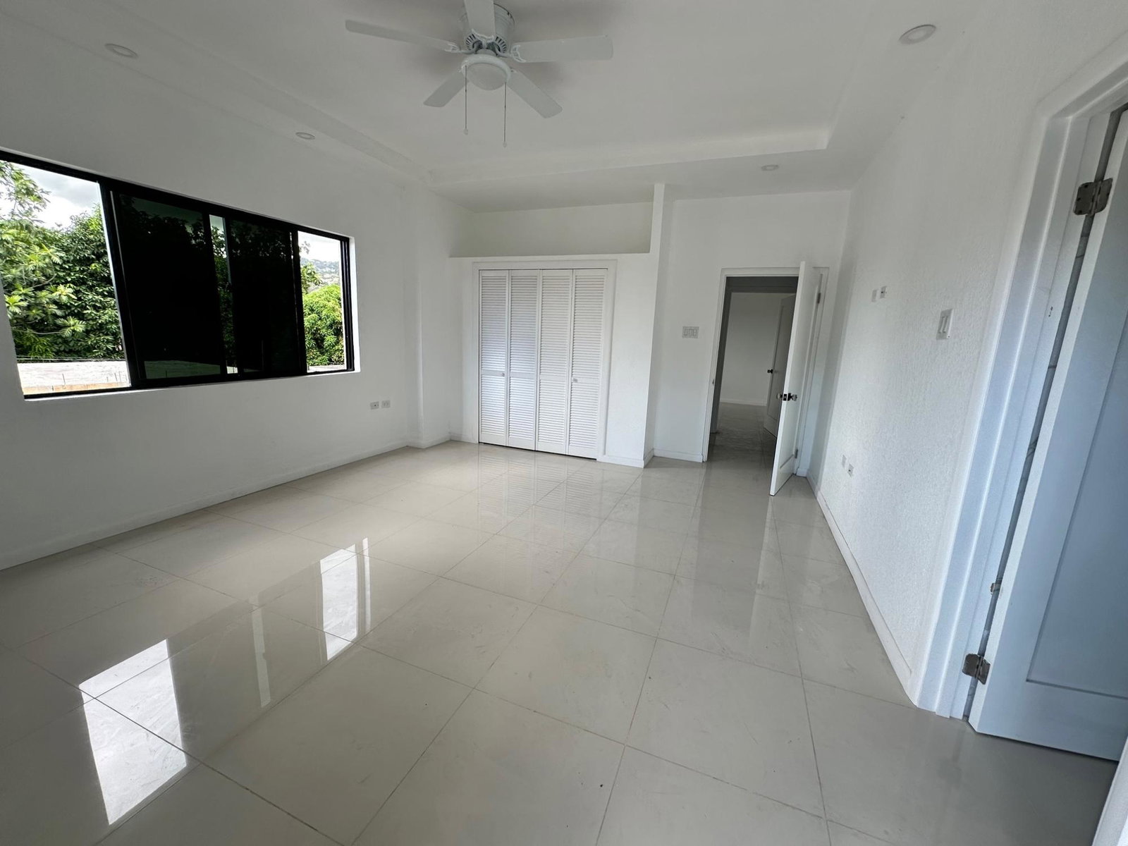Modern-2-Bedroom-Apartment-for-Sale-in-Havendale-Kingston-St.-Andrew Twelfth image of 5-32 Morningside Drive, Kingst in Kingston 19, St. Andrew, Jamaica - property is For Sale