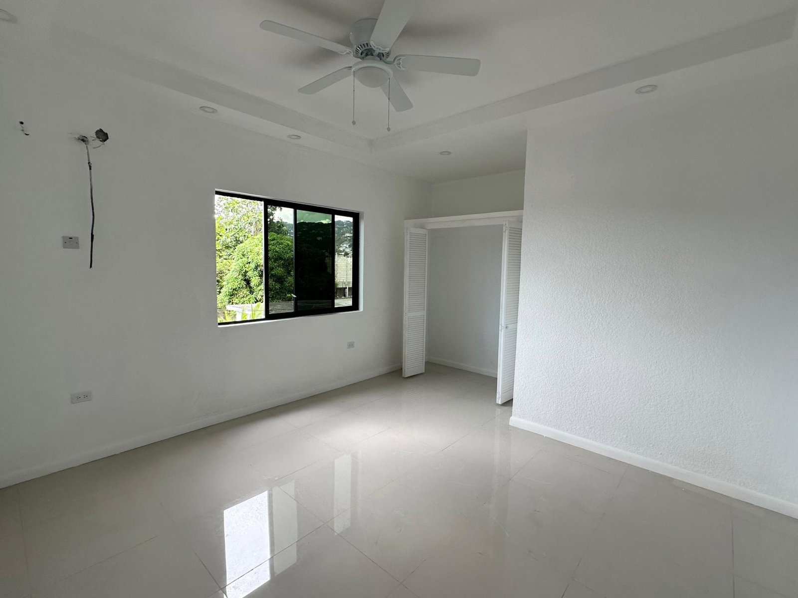 Modern-2-Bedroom-Apartment-for-Sale-in-Havendale-Kingston-St.-Andrew Thirteenth image of 5-32 Morningside Drive, Kingst in Kingston 19, St. Andrew, Jamaica - property is For Sale