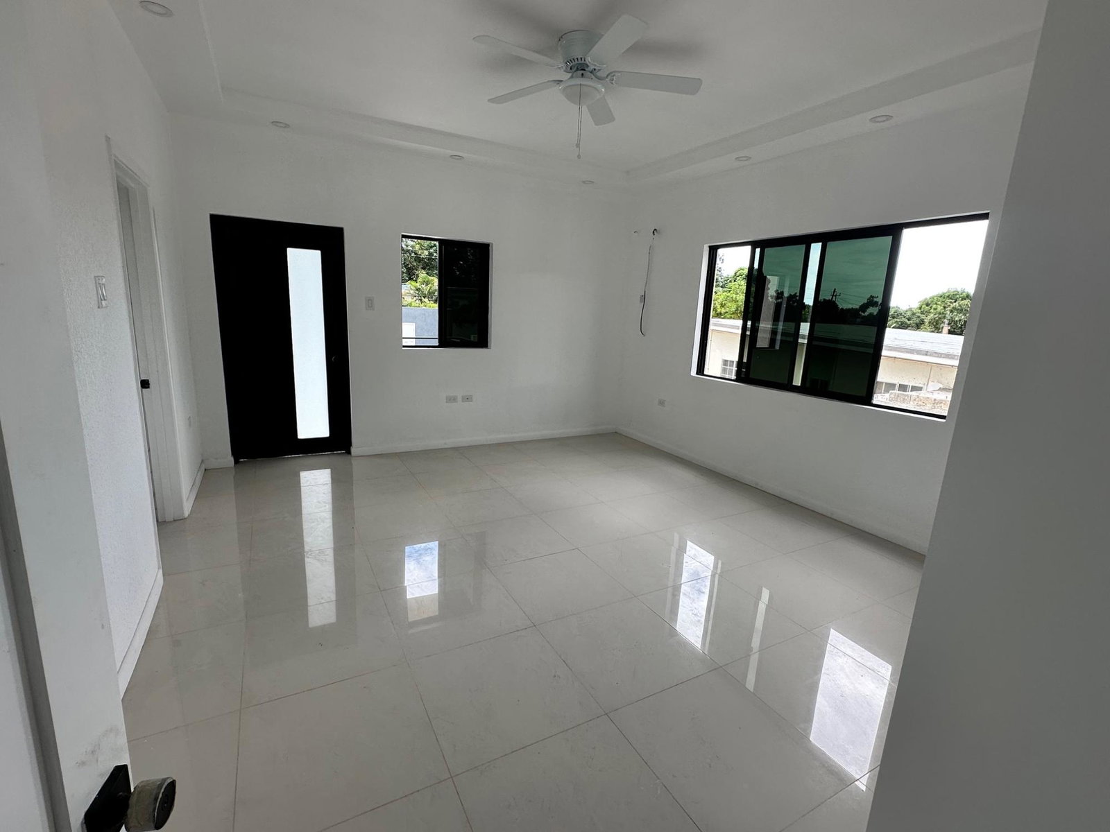 Modern-2-Bedroom-Apartment-for-Sale-in-Havendale-Kingston-St.-Andrew Fourteenth image of 5-32 Morningside Drive, Kingst in Kingston 19, St. Andrew, Jamaica - property is For Sale