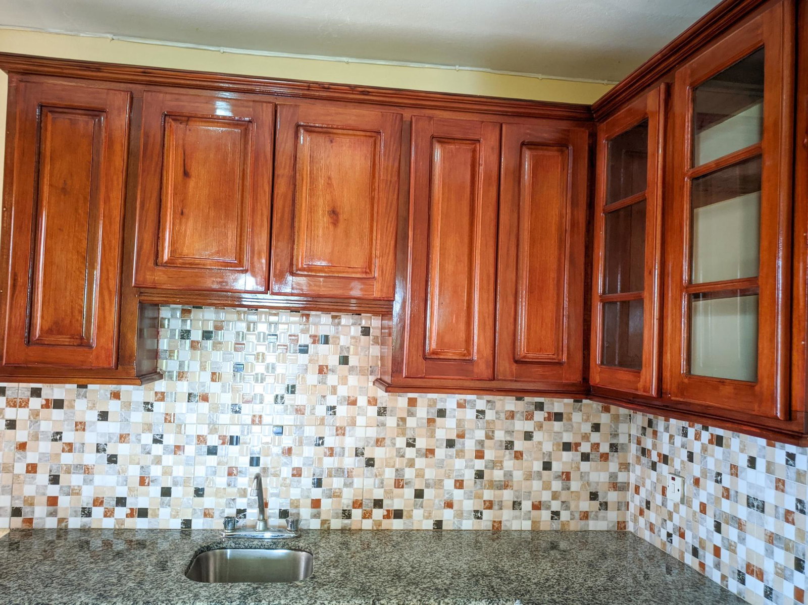 Eleventh image of 9e-2 Gilmour Drive, Kingston 2 in Kingston 20, St. Andrew, Jamaica - property is For Sale