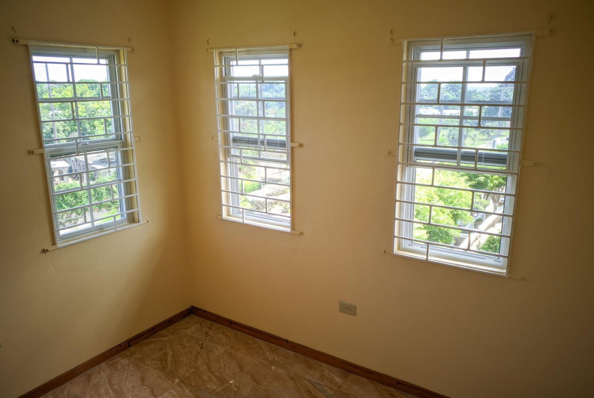 Fifteenth image of 9e-2 Gilmour Drive, Kingston 2 in Kingston 20, St. Andrew, Jamaica - property is For Sale