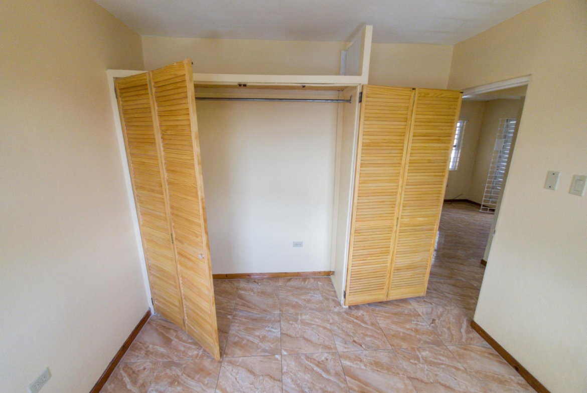 Nineteenth image of 9e-2 Gilmour Drive, Kingston 2 in Kingston 20, St. Andrew, Jamaica - property is For Sale