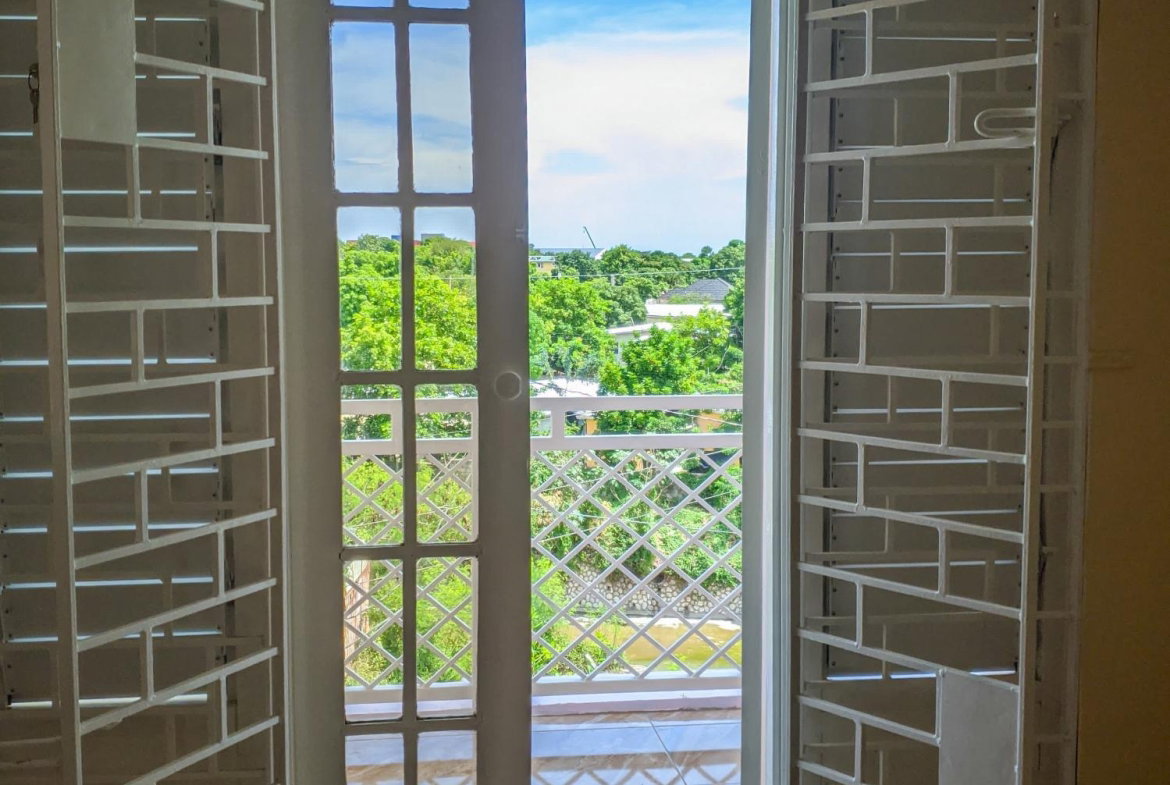 Sixth image of 9e-2 Gilmour Drive, Kingston 2 in Kingston 20, St. Andrew, Jamaica - property is For Sale