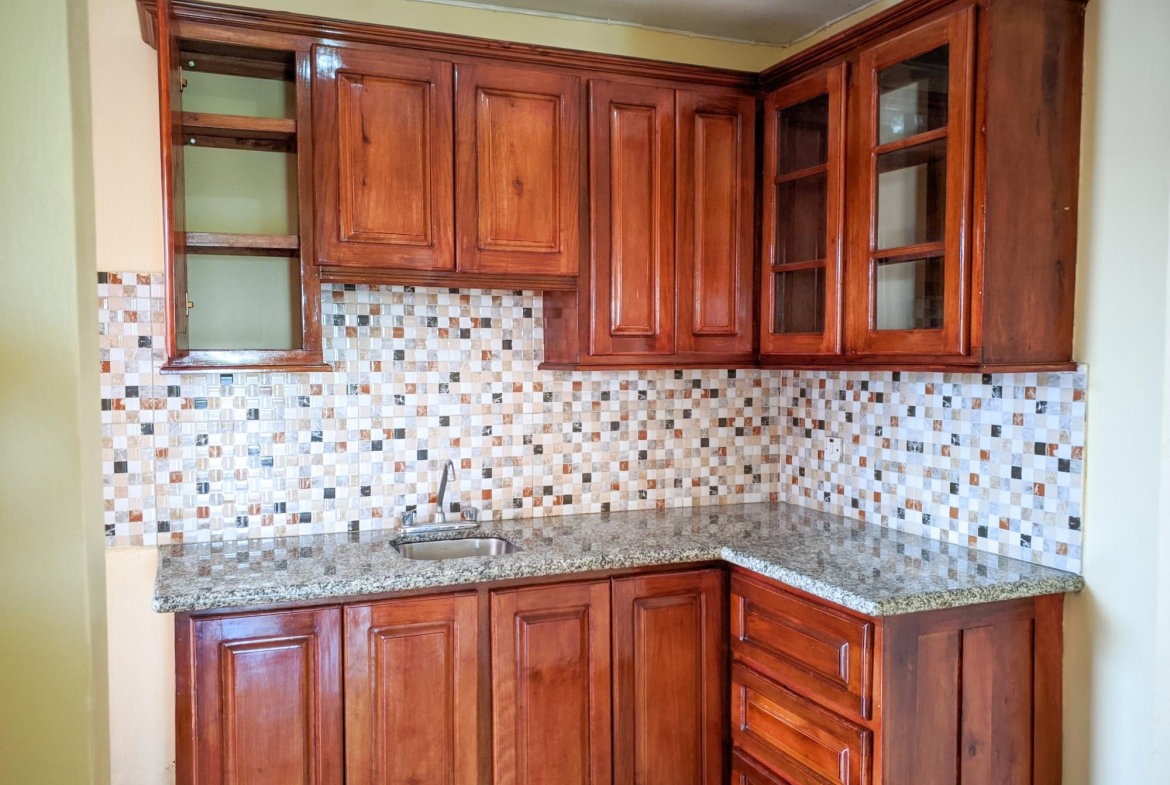 Tenth image of 9e-2 Gilmour Drive, Kingston 2 in Kingston 20, St. Andrew, Jamaica - property is For Sale