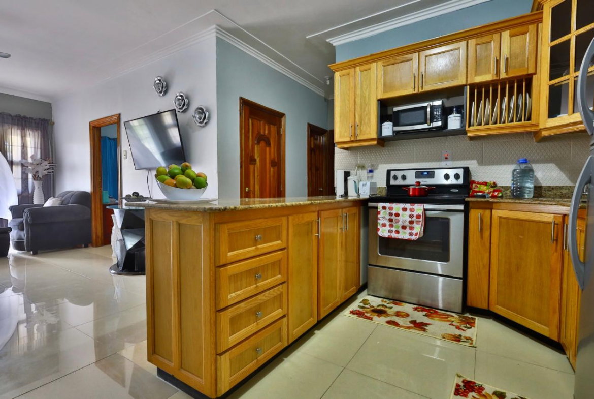 Twelfth image of 4-7 Liguanea Avenue in Kingston 6, St. Andrew, Jamaica - property is For Sale