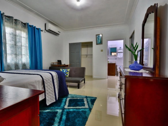 First image of 4-7 Liguanea Avenue in Kingston 6, St. Andrew, Jamaica - property is For Sale