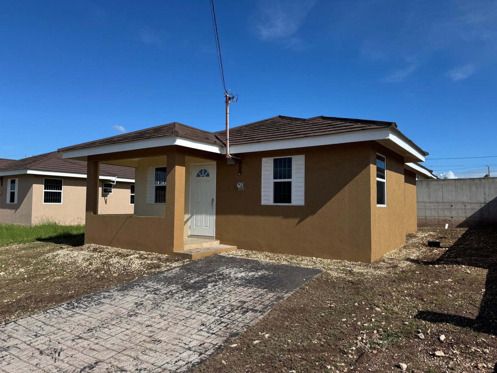 Modern-2-Bedroom-House-for-Rent-in-Colbeck-Manor-St.-Catherine Second image of 95 Colbeck Manor, ph 2 in Colbeck, St. Catherine, Jamaica - property is For Rent