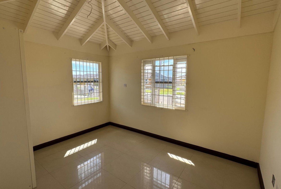 Fifth image of 95 Colbeck Manor, ph 2 in Colbeck, St. Catherine, Jamaica - property is For Rent