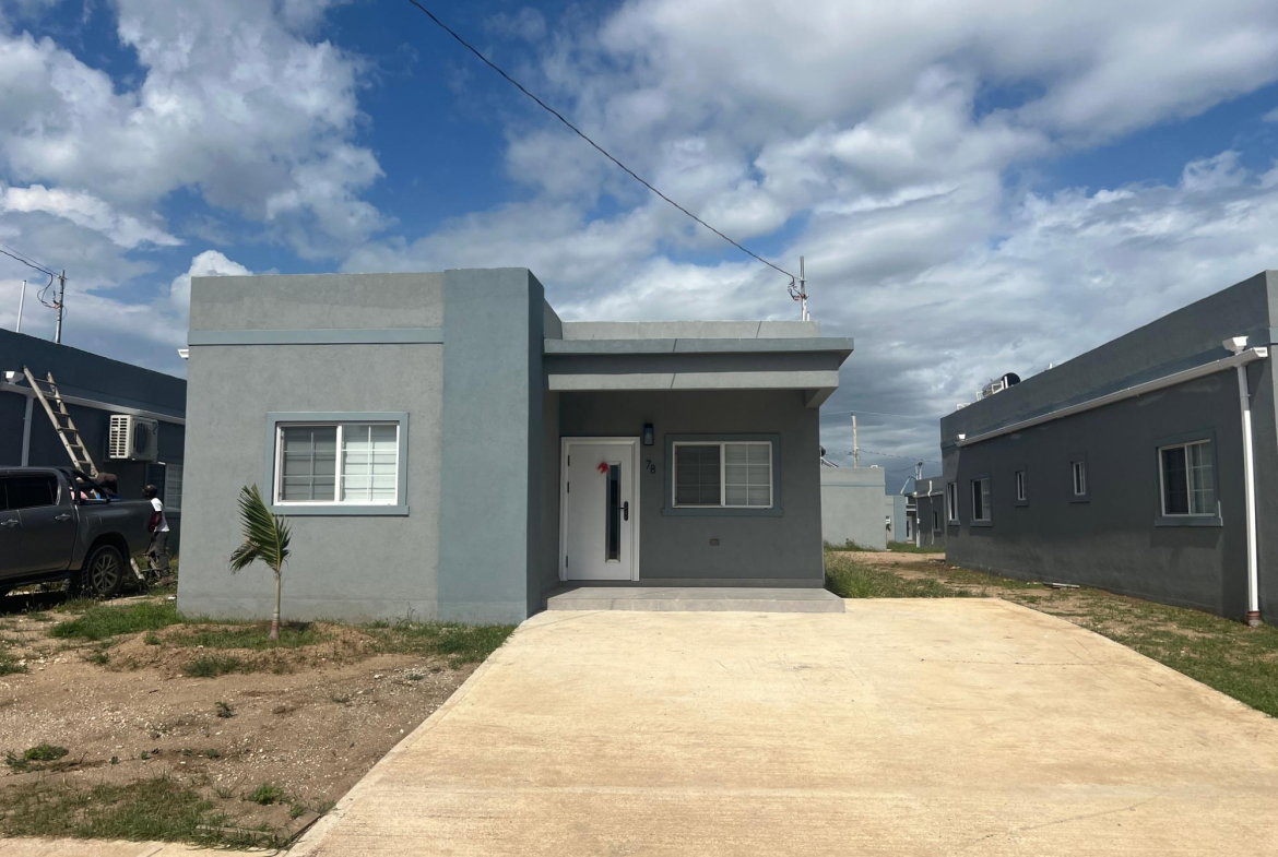 Fourth image of d 78- Petrona Avenue in Caymanas Estates, St. Catherine, Jamaica - property is For Rent