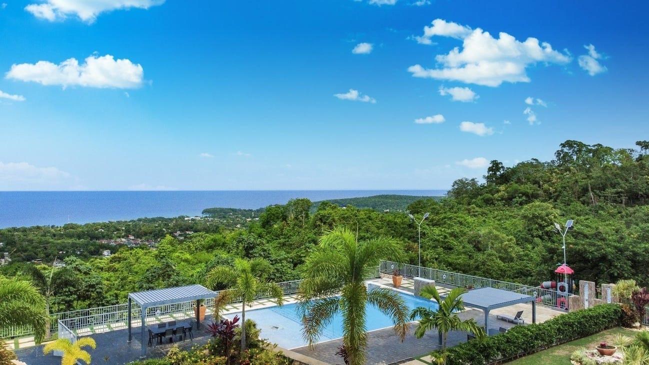 Twentieth image of 33- Pyramid Point in Breadnut Hill, St. Ann, Jamaica - property is For Rent