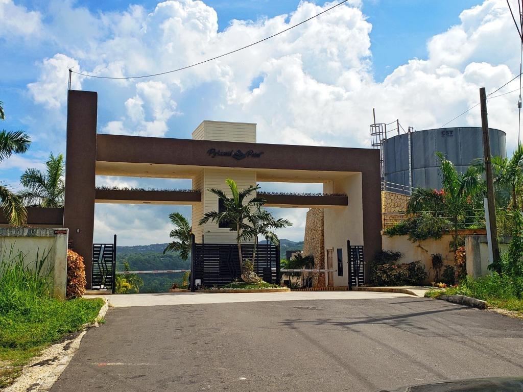 Twenty-Fifth image of 33- Pyramid Point in Breadnut Hill, St. Ann, Jamaica - property is For Rent