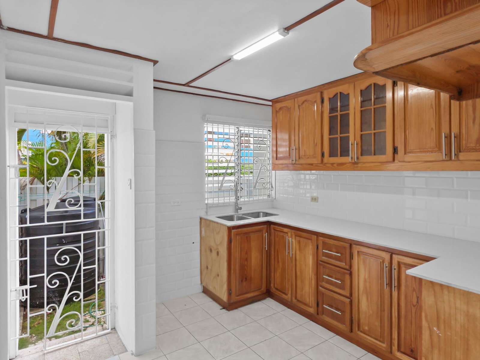 Sixth image of 3-107 Hope Road in Kingston 6, St. Andrew, Jamaica - property is For Rent