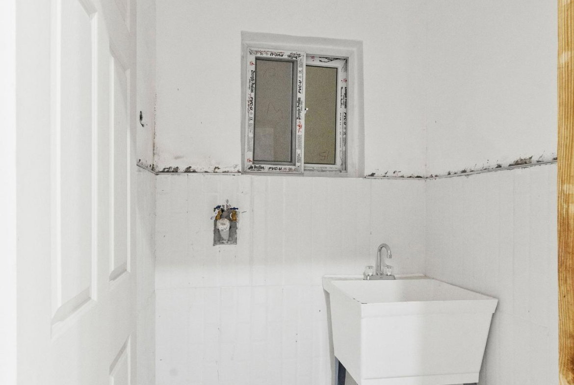 Eleventh image of 6-18 Acadia Drive, Kgn 8 in Kingston 8, St. Andrew, Jamaica - property is For Sale