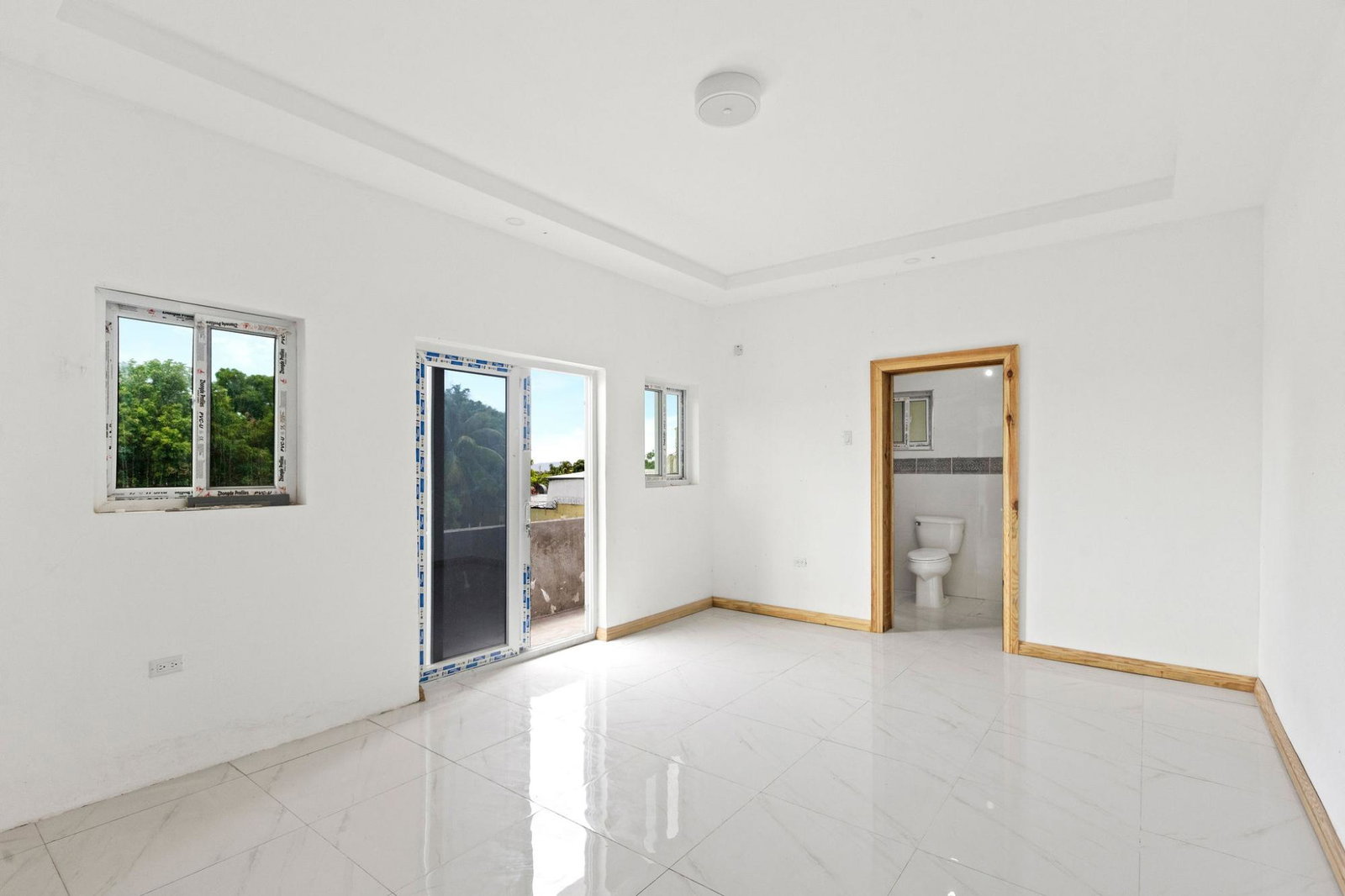 Fifteenth image of 6-18 Acadia Drive, Kgn 8 in Kingston 8, St. Andrew, Jamaica - property is For Sale