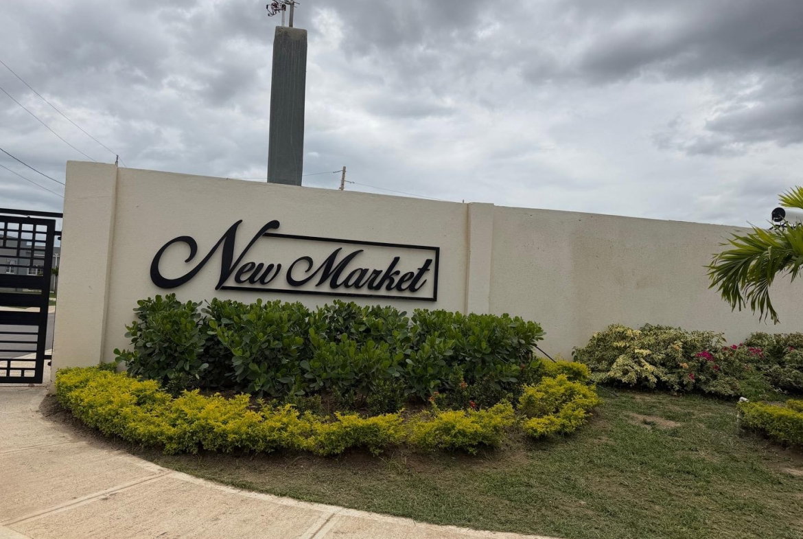 Second image of 65b-65 Oak Circle in Greater Portmore, St. Catherine, Jamaica - property is For Rent