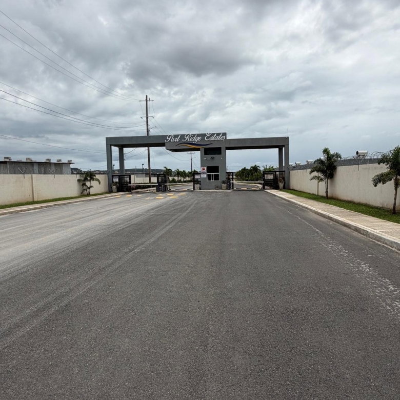 First image of 65b-65 Oak Circle in Greater Portmore, St. Catherine, Jamaica - property is For Rent