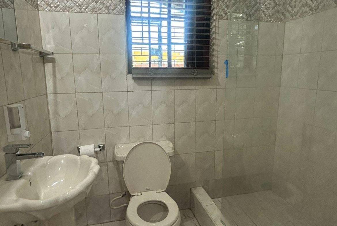 Thirteenth image of 7e East Aintree in East Aintree, St. Catherine, Jamaica - property is For Rent