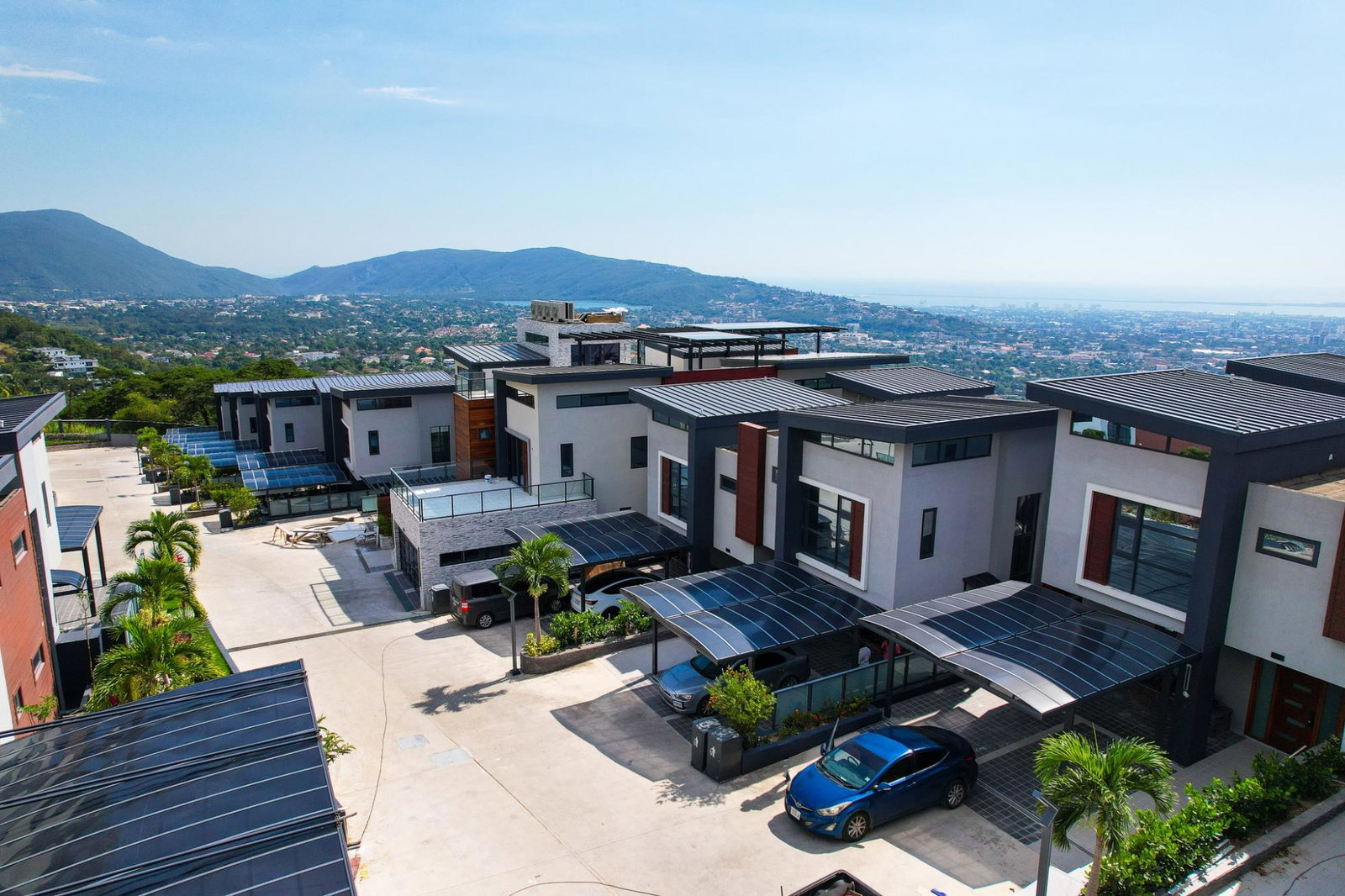 Eighteenth image of 50- Spyglass, Tavistock Terra in Kingston 6, St. Andrew, Jamaica - property is For Rent