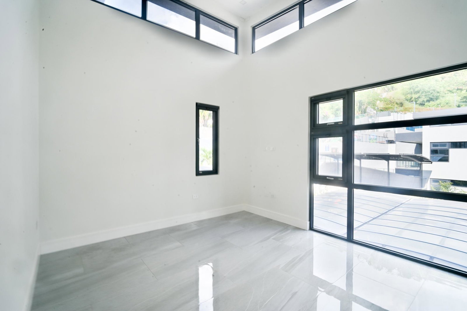 Eighth image of 50- Spyglass, Tavistock Terra in Kingston 6, St. Andrew, Jamaica - property is For Rent