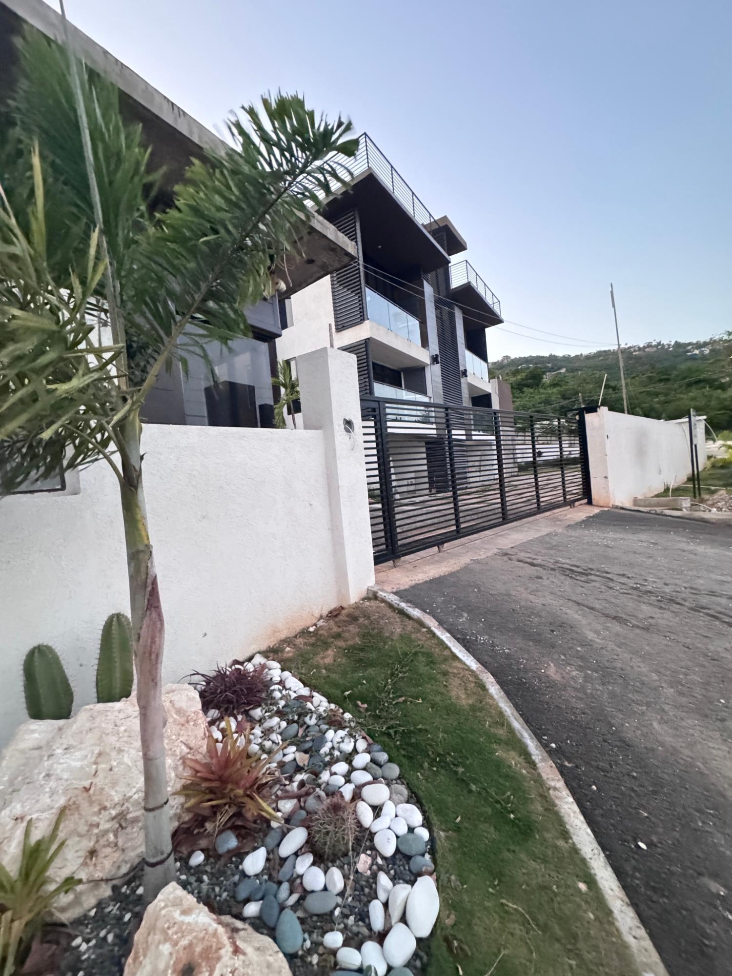 Modern-Townhouse-for-Sale-in-St.-Andrew-Jamaica-The-Terraces-of-Chancery Fourteenth image of 11-34a-34b Chancery Close in Kingston 19, St. Andrew, Jamaica - property is For Sale