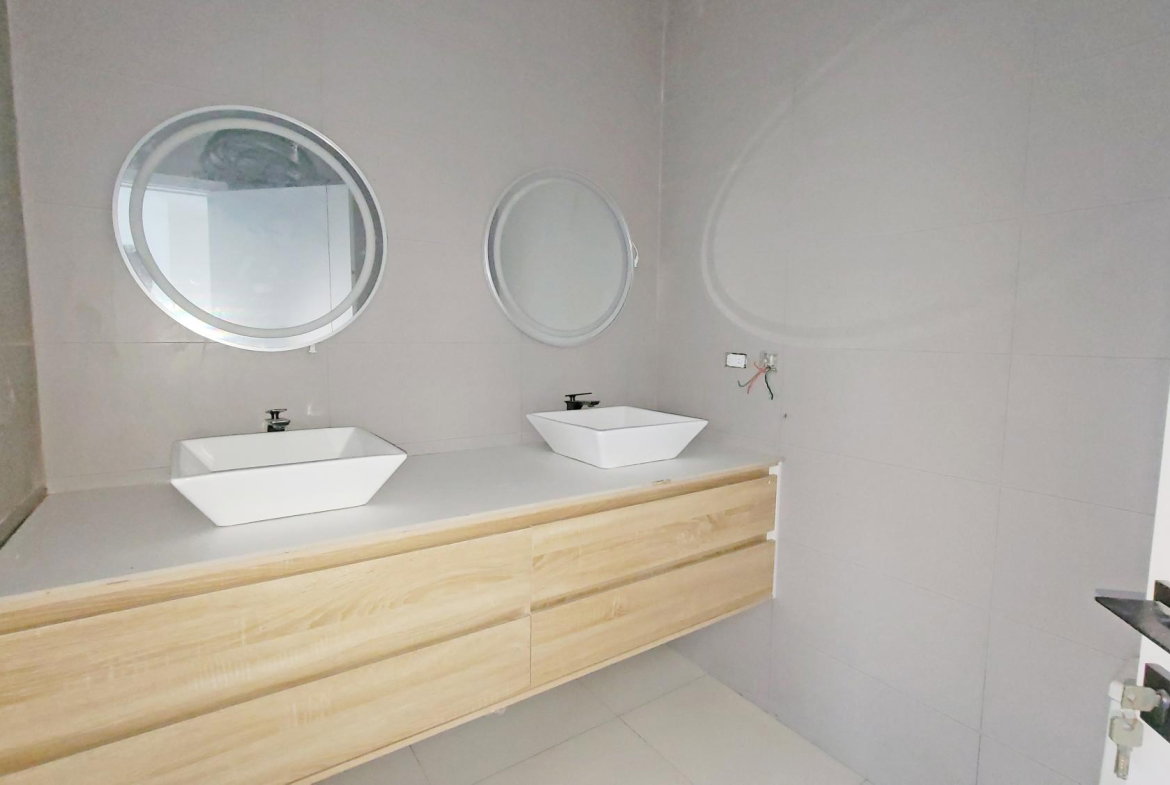 Thirteenth image of 3c-1 Valley Close in Kingston 9, St. Andrew, Jamaica - property is For Sale