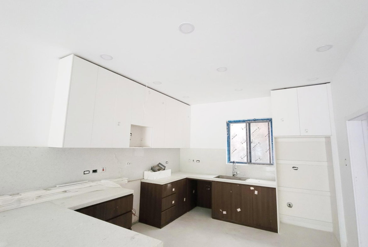 Seventh image of 3c-1 Valley Close in Kingston 9, St. Andrew, Jamaica - property is For Sale