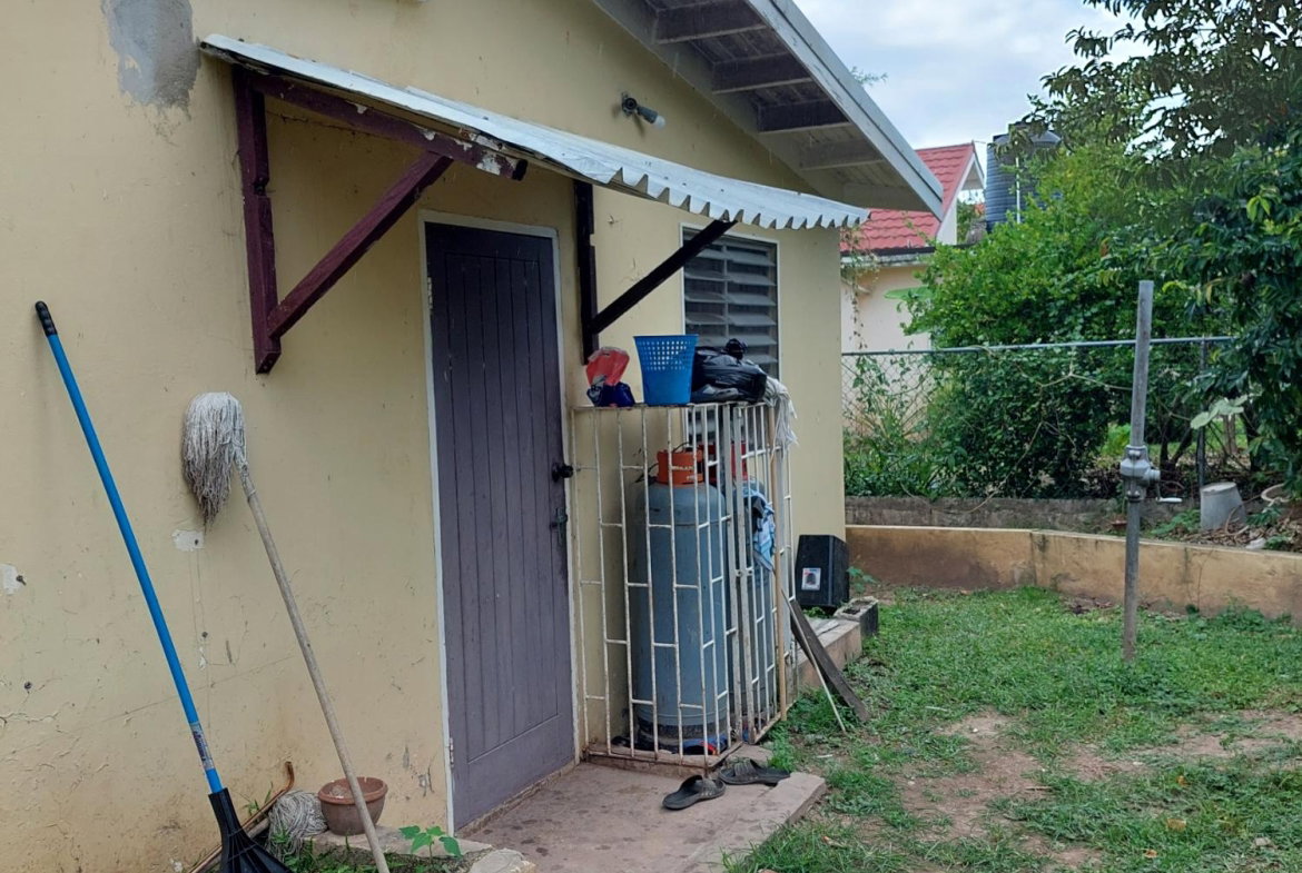 Nineteenth image of 26 Gardenia Avenue, Mona in Kingston 6, St. Andrew, Jamaica - property is For Sale