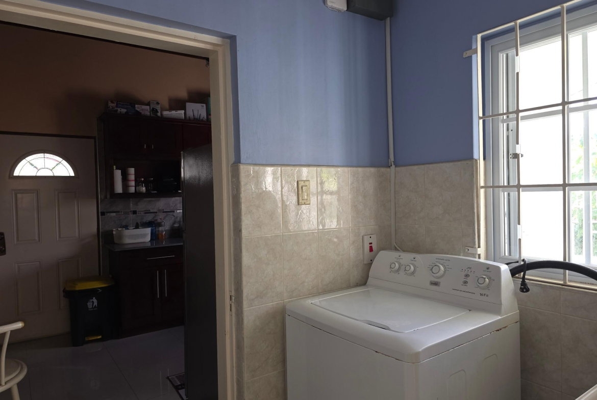 Thirteenth image of Palmetto Avenue, Mona, ki in Kingston 6, St. Andrew, Jamaica - property is For Sale