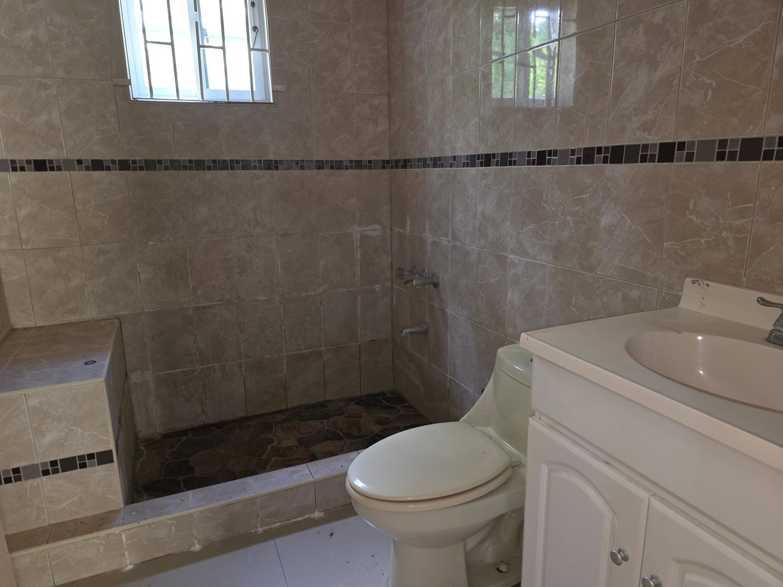 Eighteenth image of Palmetto Avenue, Mona, ki in Kingston 6, St. Andrew, Jamaica - property is For Sale