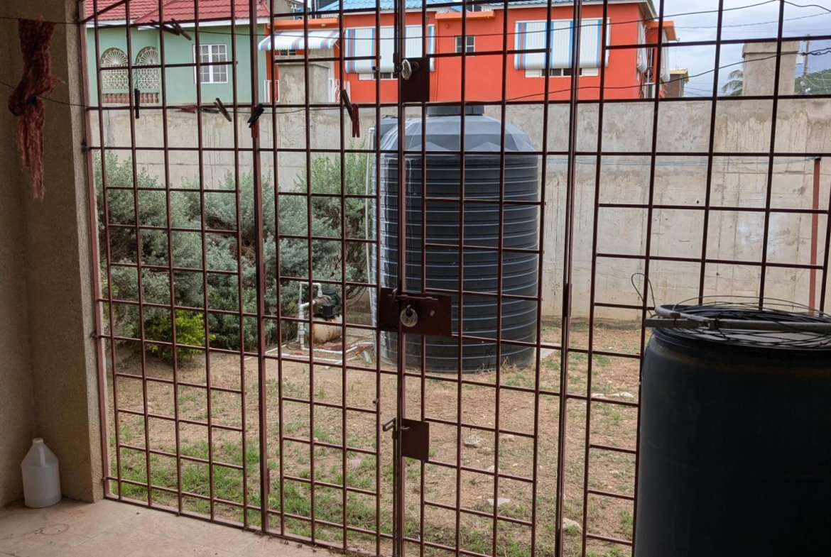 Thirteenth image of th #16-se 1st st East Queens Park Greater in Greater Portmore, St. Catherine, Jamaica - property is For Sale