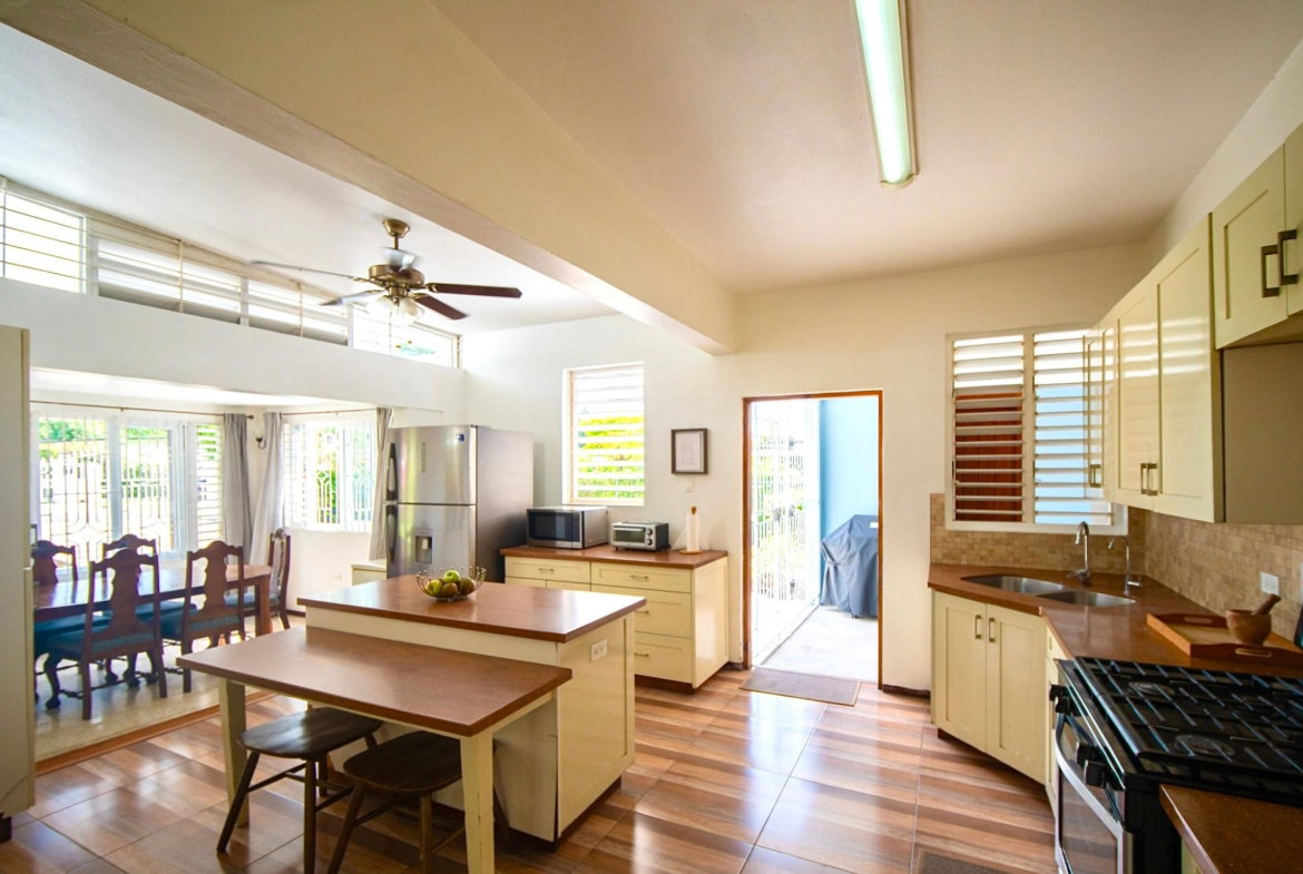 Fourth image of 105 Hope Pastures in Kingston 6, St. Andrew, Jamaica - property is For Sale