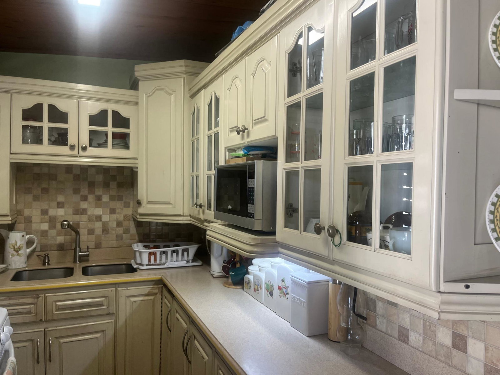 Third image of 6 Jerome Avenue in Kingston 20, St. Andrew, Jamaica - property is For Sale