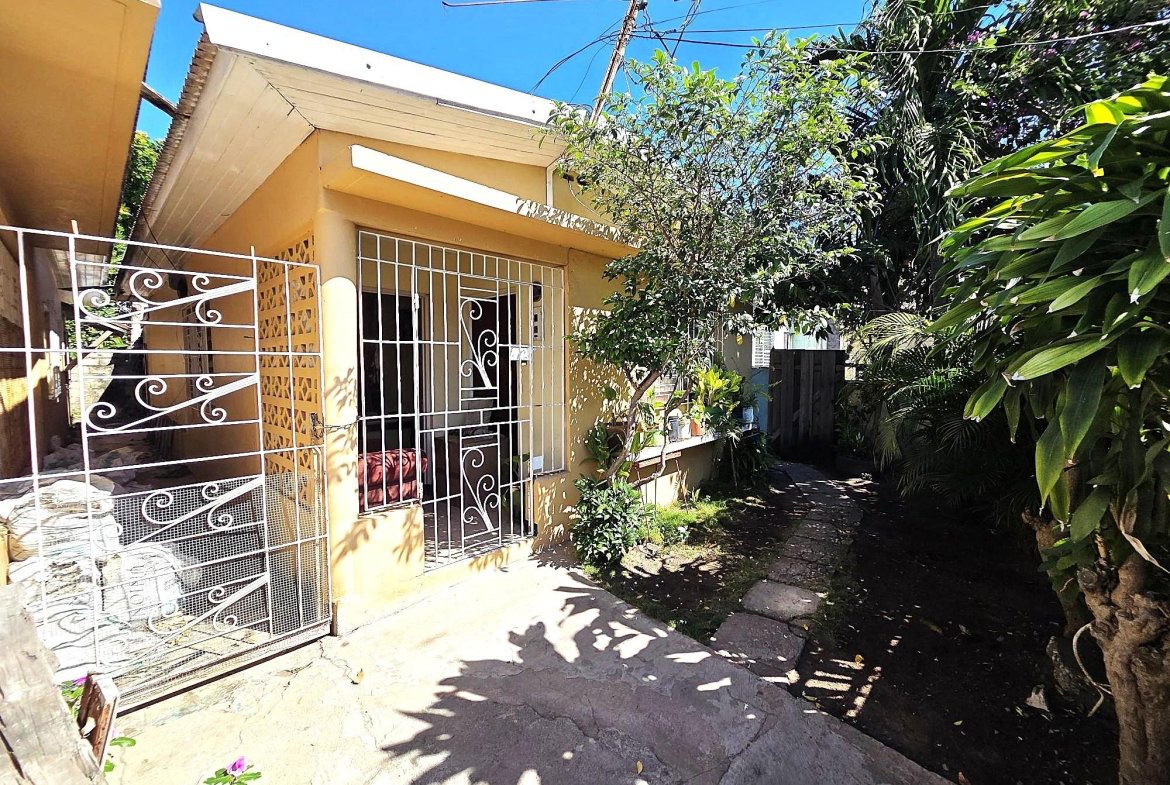 Second image of 10 Charlton Close in Kingston 8, St. Andrew, Jamaica - property is For Sale